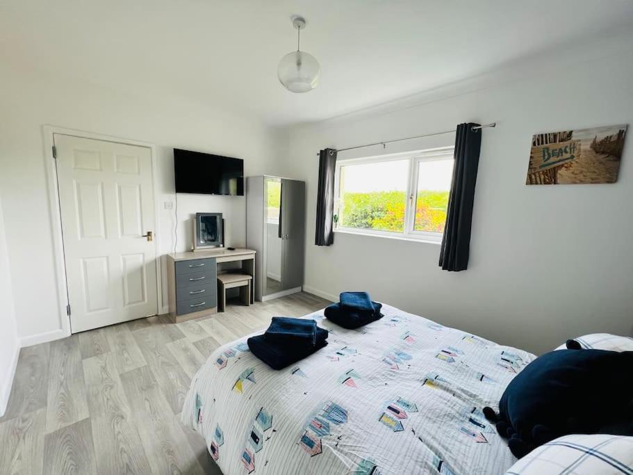 2 Bedroom Holiday Home In The Heart Of West Wales St Clears Esterno foto