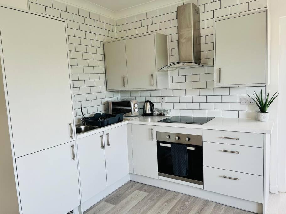 2 Bedroom Holiday Home In The Heart Of West Wales St Clears Esterno foto